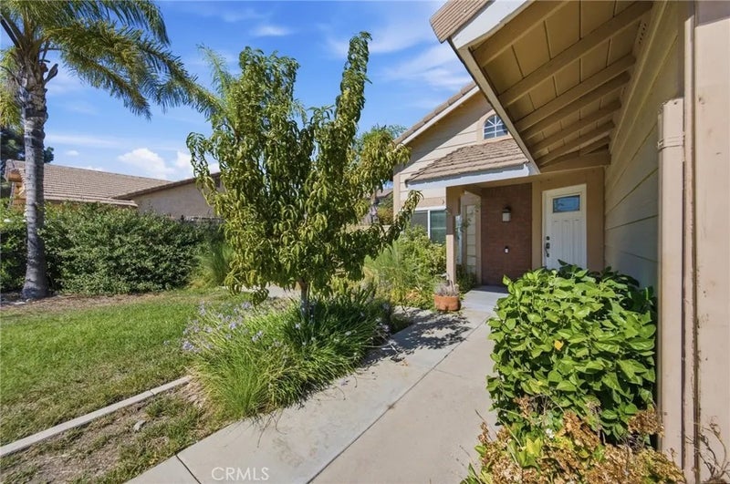2953 N Orange