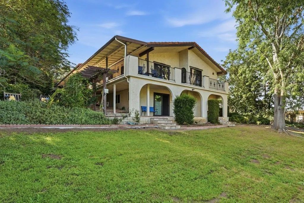 Photo of 2909 Harris Drive, Vista, CA 92084 (MLS # NDP2602624)