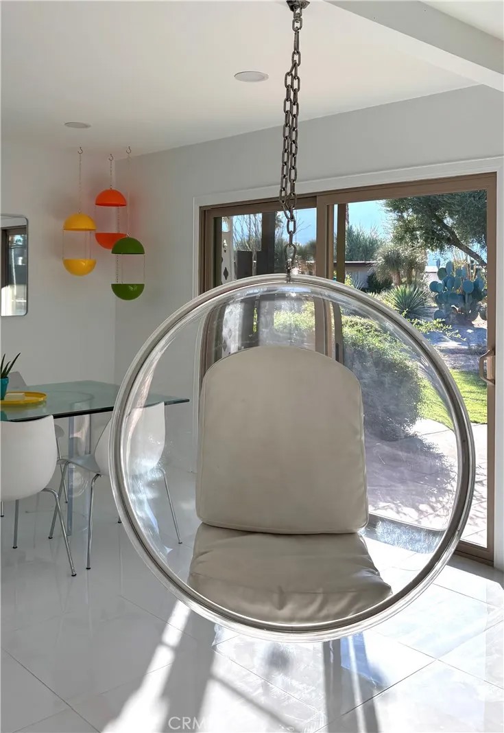 3195 Club Circle West