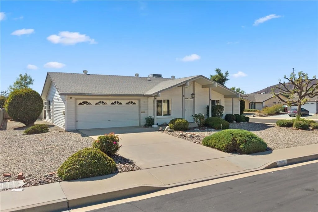 Photo of 26051 Brandywine Drive, Menifee, CA 92586 (MLS # SW26113523)