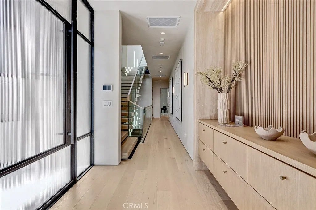 1404 Manhattan