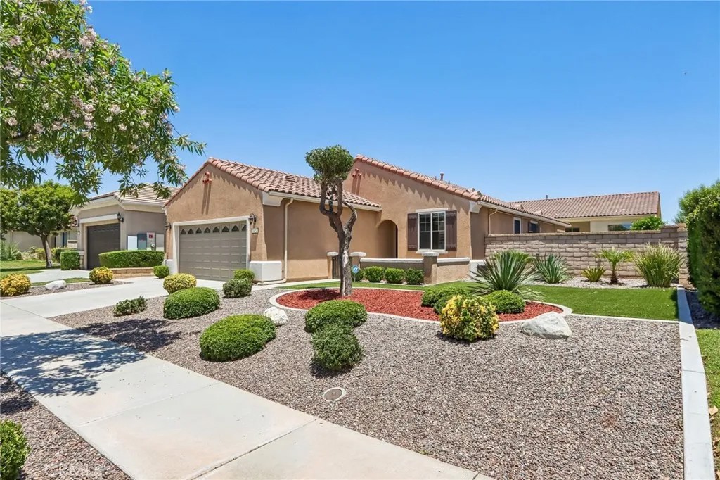 1624 Camino Cresta
