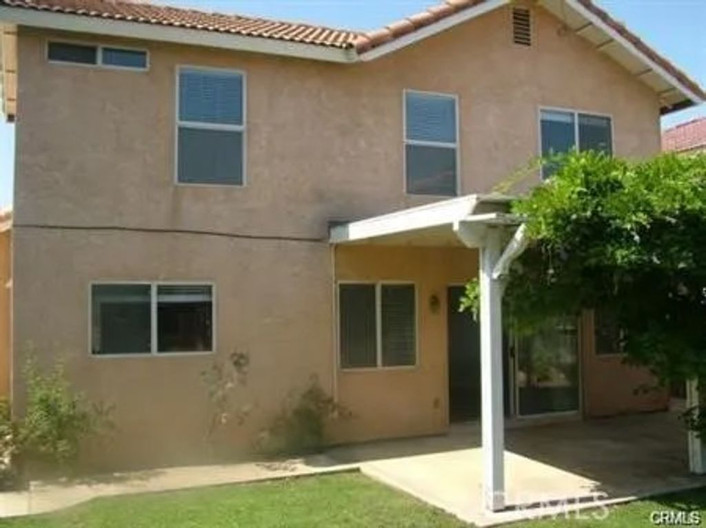 Photo of 19954 Promenade Cir, Riverside, CA 92508 (MLS # AR26089970)