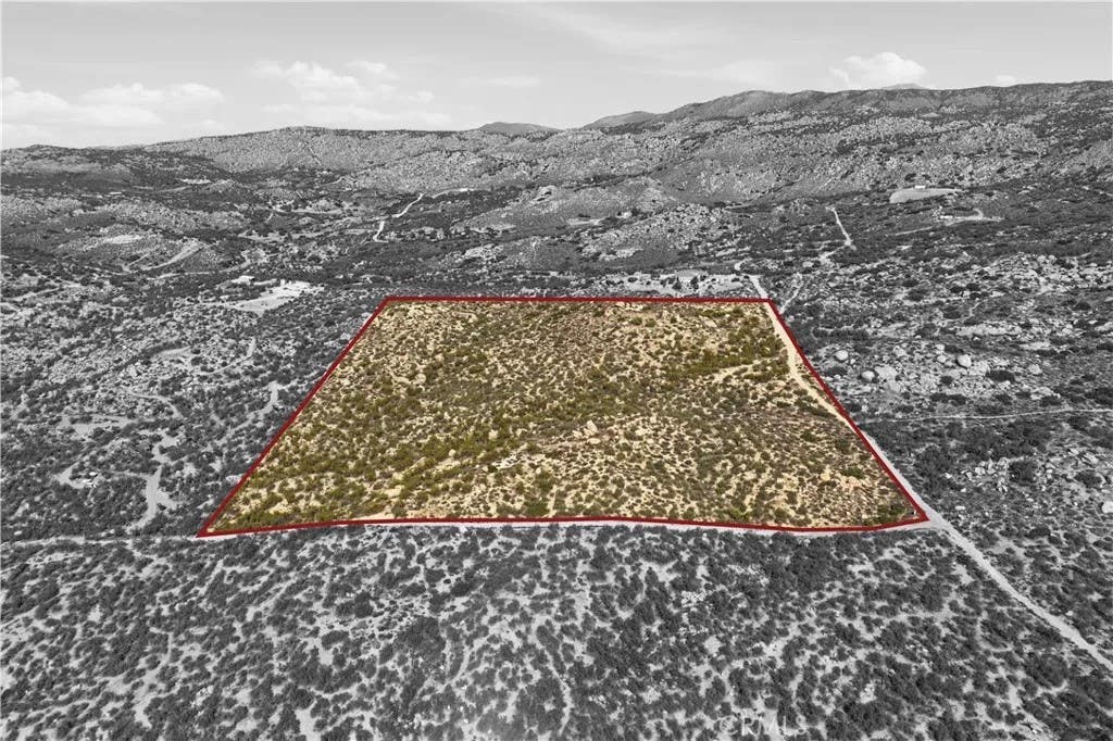 Photo of 0 Indian Peak, Aguanga, CA 92536 (MLS # SW25257533)