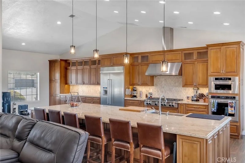 6910 Oak Vista Lane