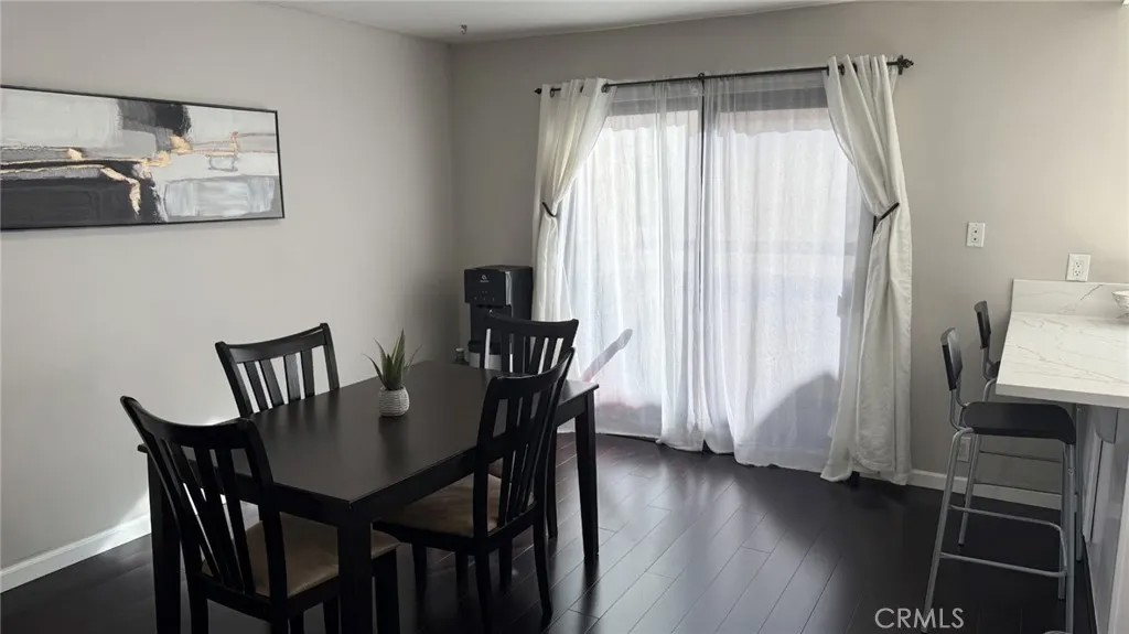 11300 Foothill Boulevard 33