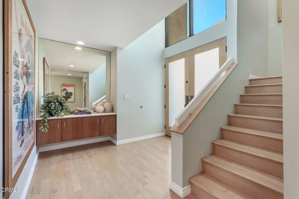 300 S Orange Grove Boulevard 5