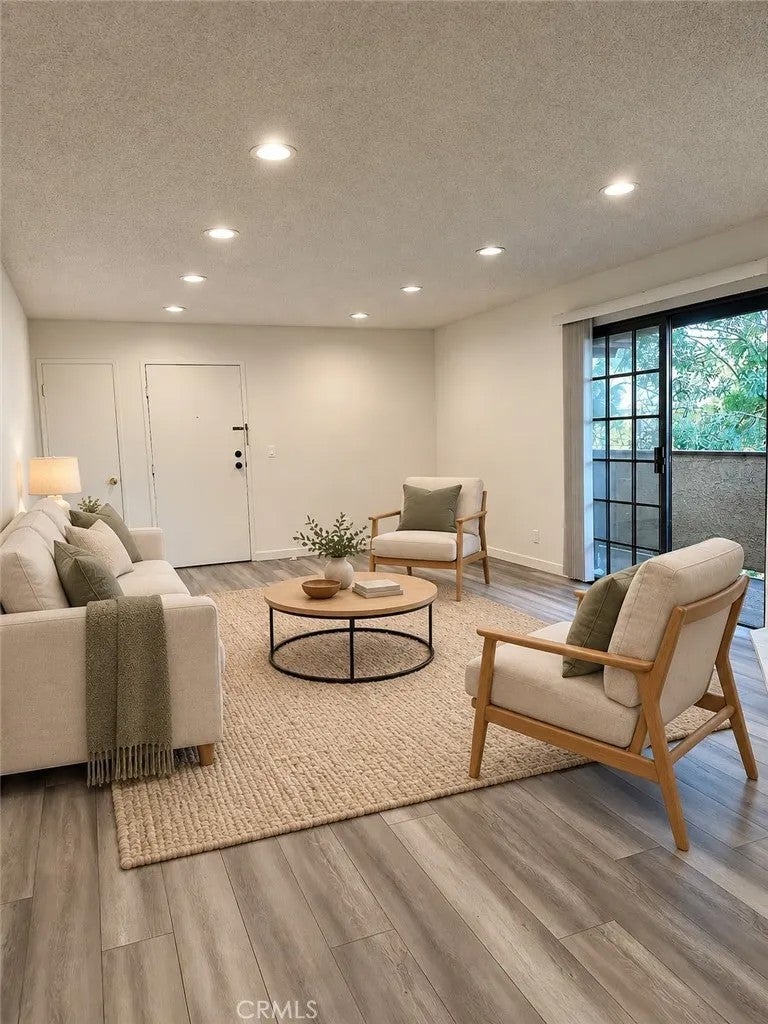 10220 De Soto Avenue 6