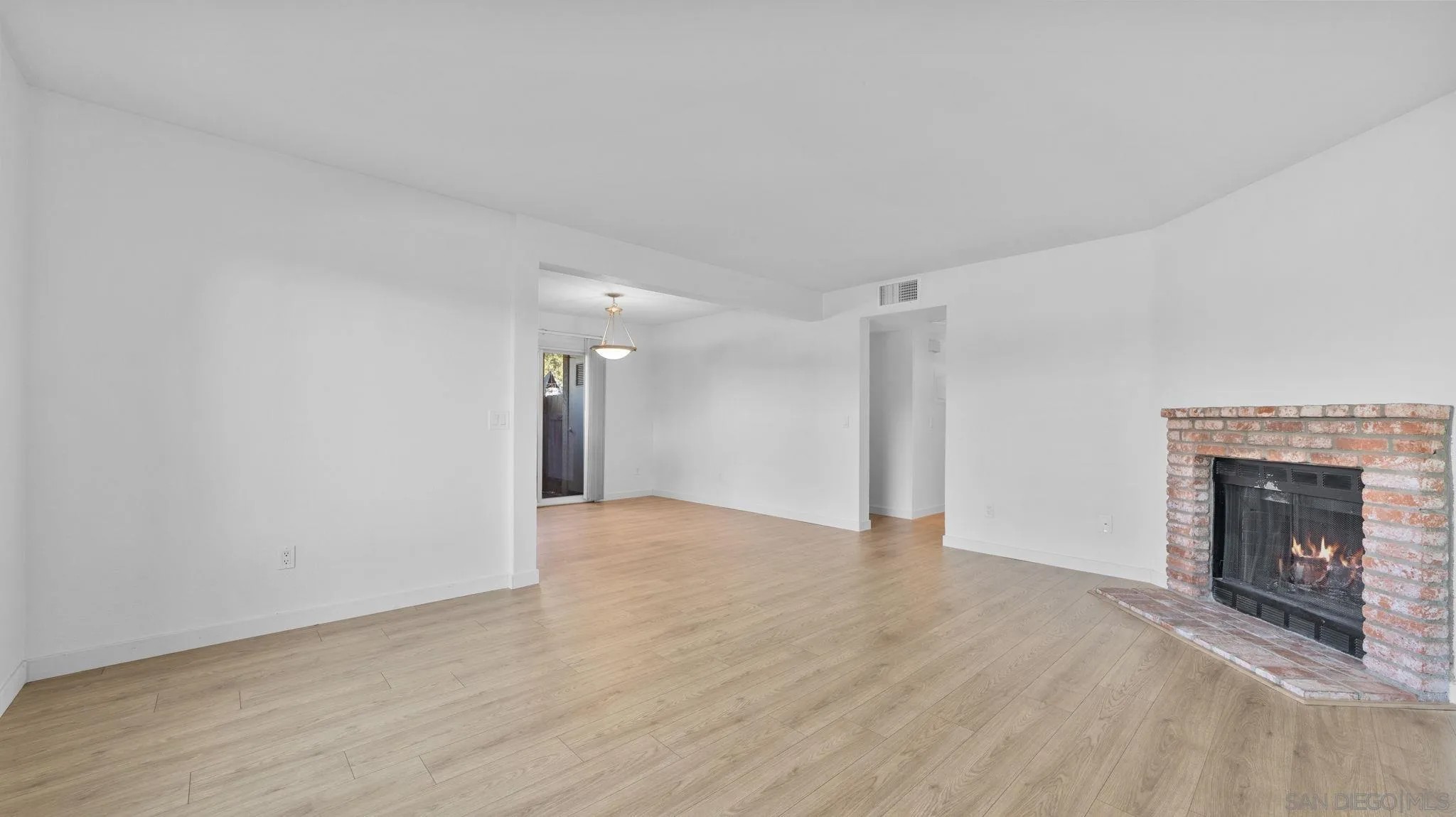 505 San Pasqual Valley 183