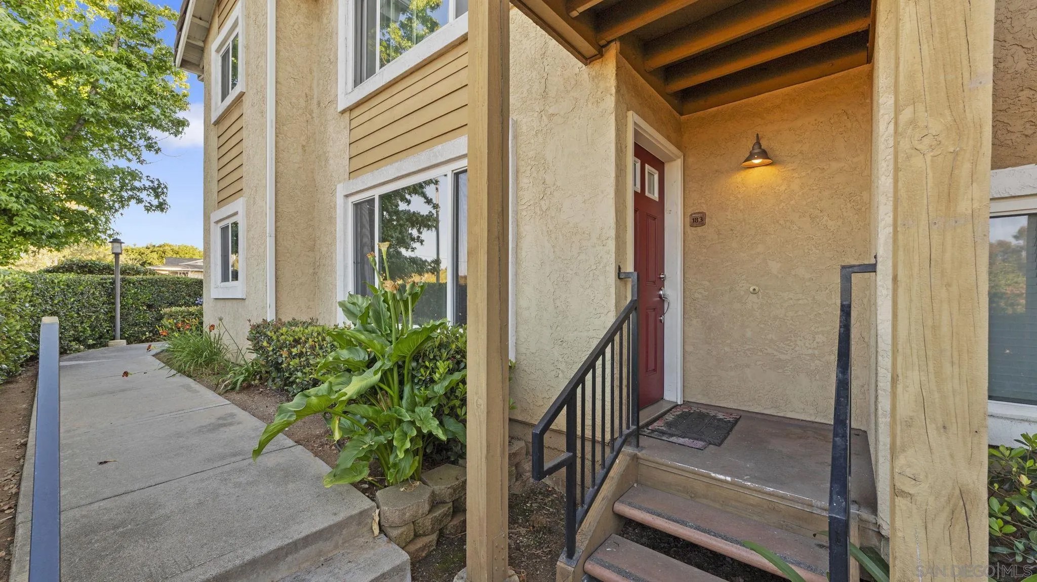 505 San Pasqual Valley 183