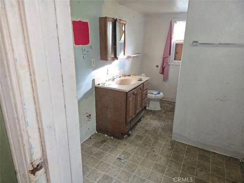 Tiny photo for 1020 N Brush St, Lakeport, CA 95453 (MLS # LC25238541)