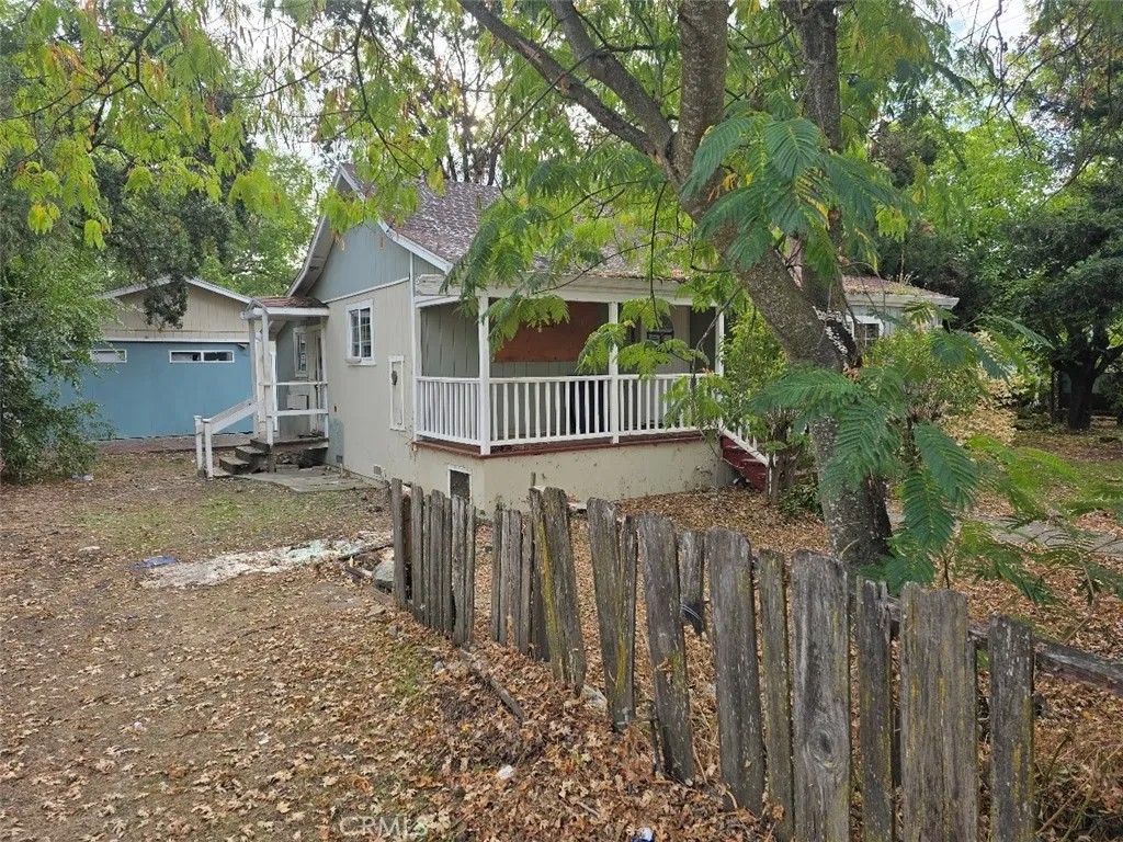 1020 N Brush