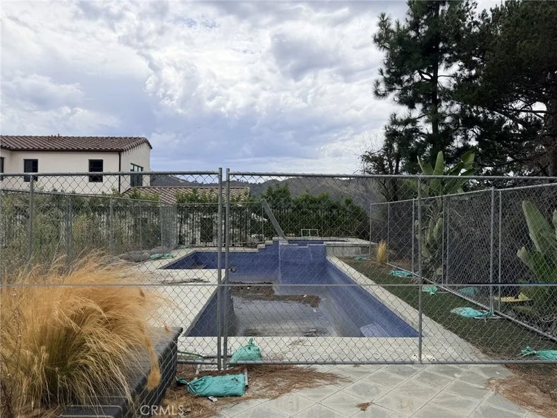 1425 Monte Grande