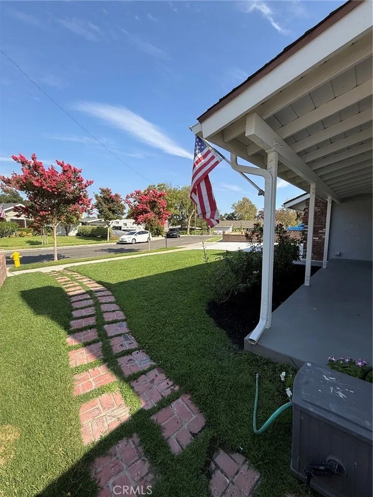 321 N Mountain Avenue