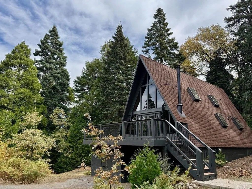 Photo of 22248 Crestline Road, Palomar Mountain, CA 92060 (MLS # NDP2600542)