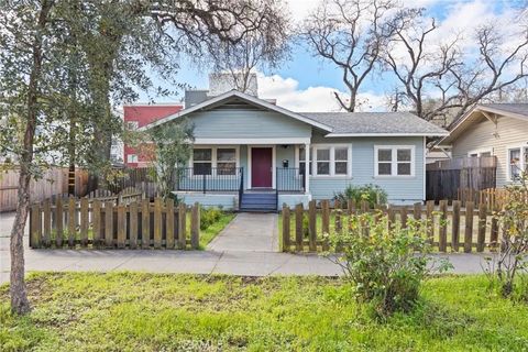 Photo of 1224 Locust St, Chico, CA 95928 (MLS # SN26046519)