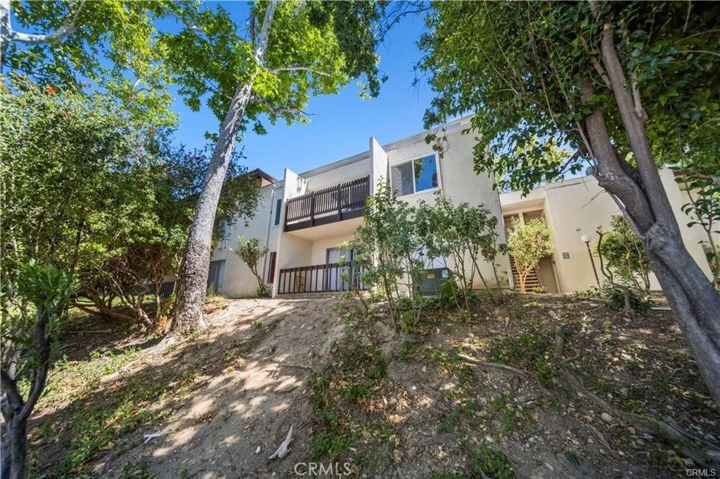23515 Lyons Avenue 291