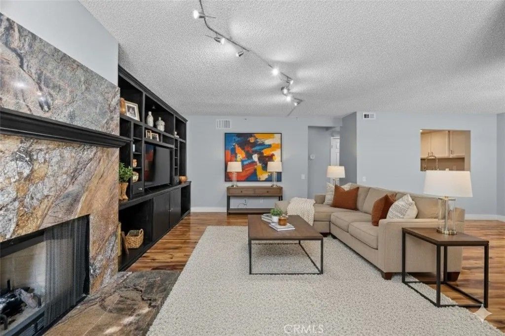 Photo of 42805 15th St, Lancaster, CA 93534 (MLS # SR26043568)