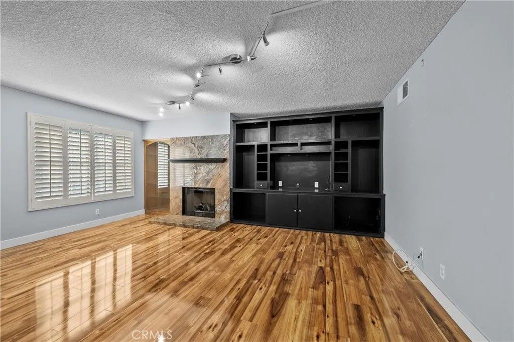 Photo of 42805 15th St, Lancaster, CA 93534 (MLS # SR26043568)