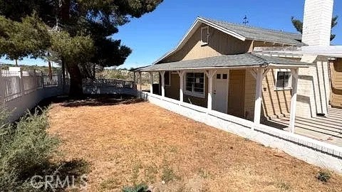 21123 Avenue Fort Tejon