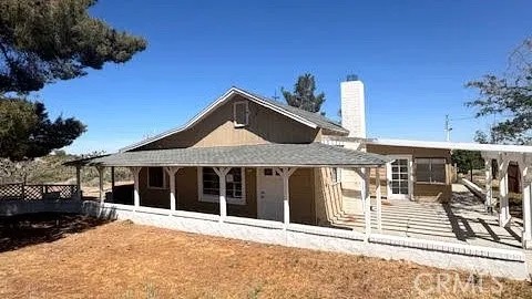 21123 Avenue Fort Tejon