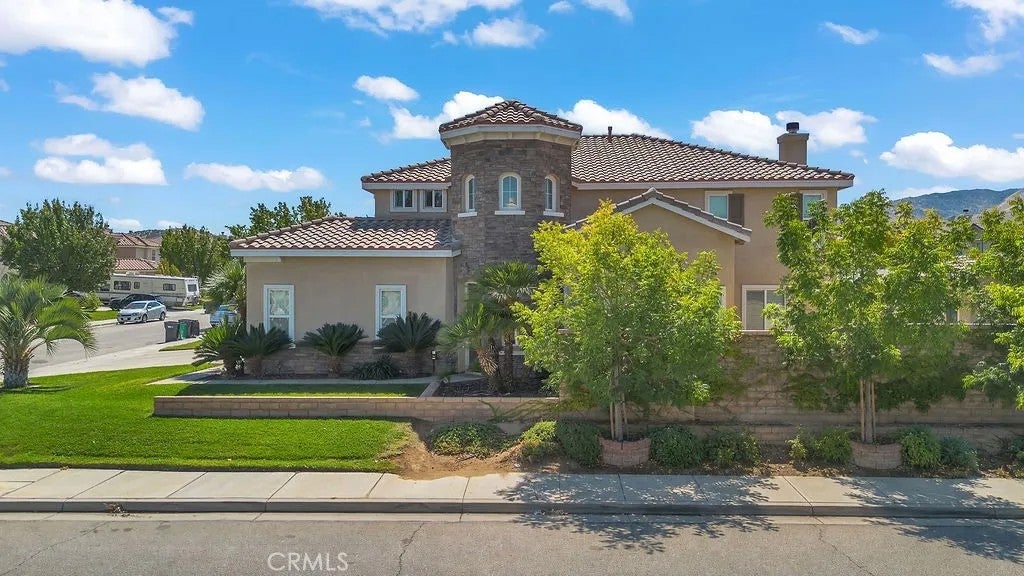 39339 Desert Lilly Court