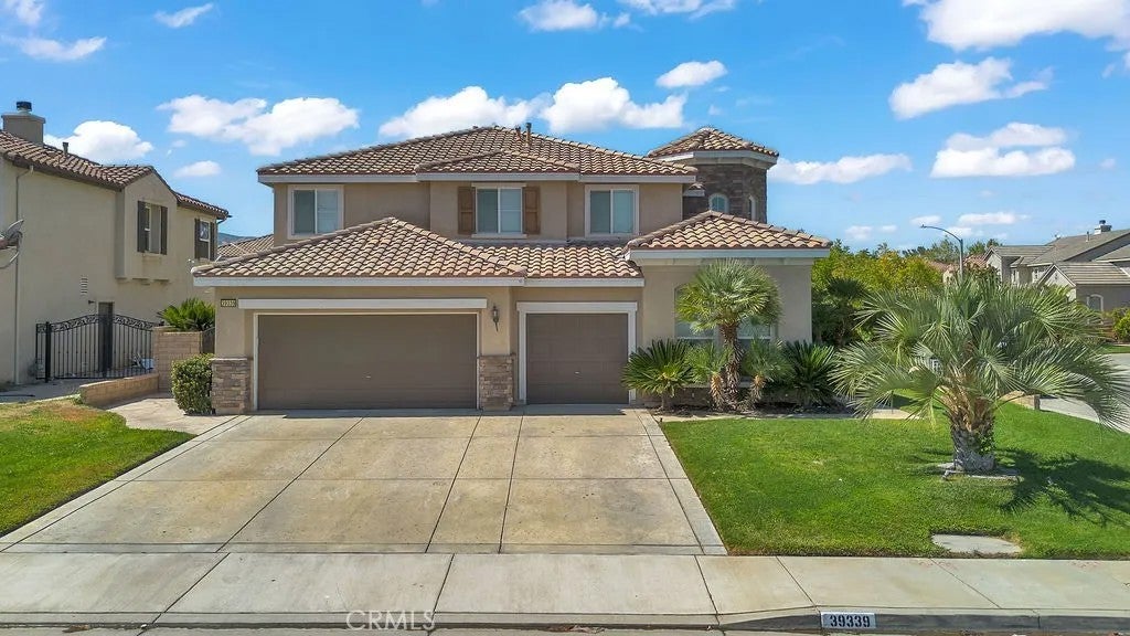 39339 Desert Lilly Court
