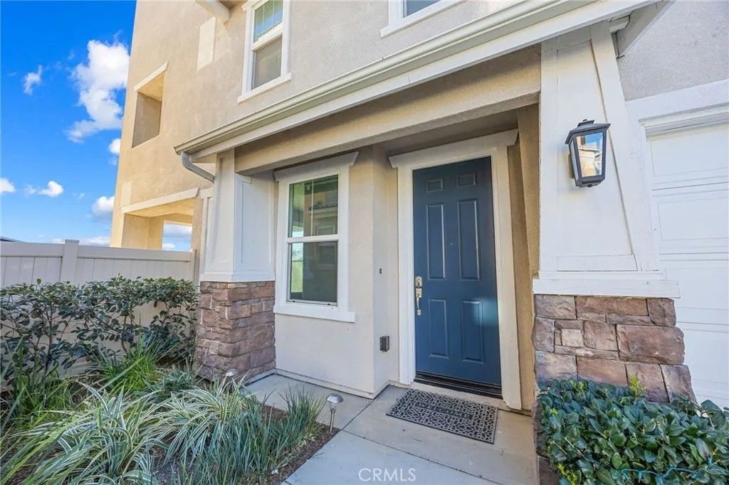 Photo of 7414 Rocky Point Road, Jurupa Valley, CA 92509 (MLS # CV26075907)