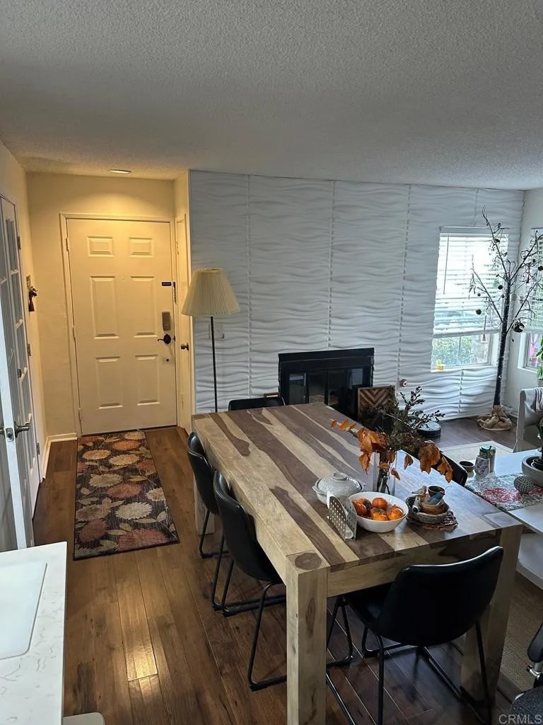 2055 Lakeridge Circle 103