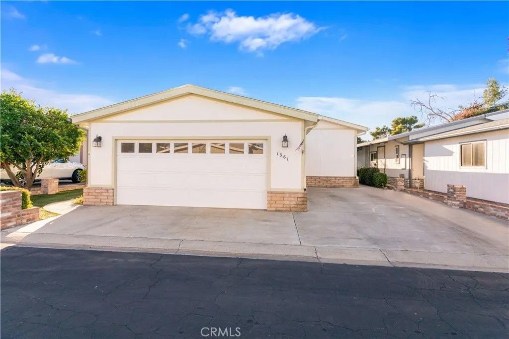 Photo of 1361 Lodgepole Drive, Hemet, CA 92545 (MLS # SW25271828)