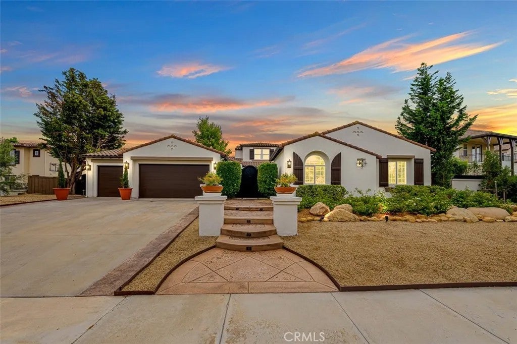 Photo of 1328 N Paradise Ridge Way, Chula Vista, CA 91915 (MLS # PW26178906)