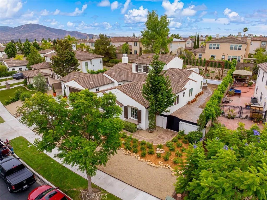 Photo of 1328 N Paradise Ridge Way, Chula Vista, CA 91915 (MLS # PW26178906)