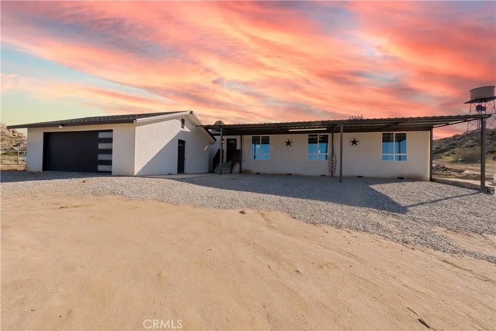 Photo of 40004 171st St, Palmdale, CA 93591 (MLS # CV26031855)