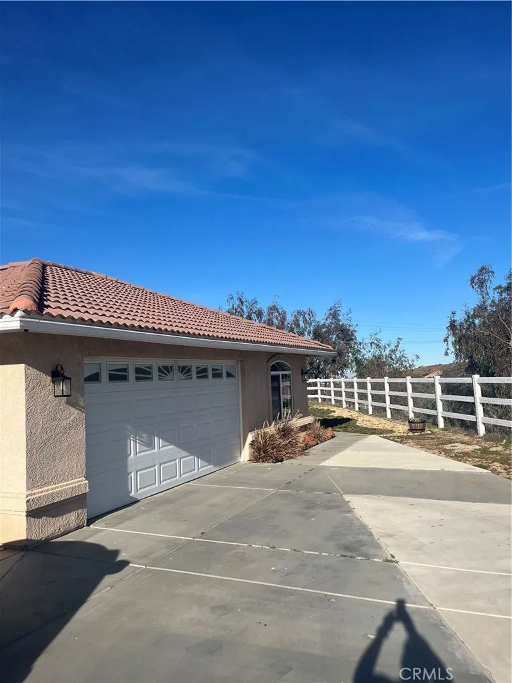 Photo of 6750 Oak Hill Road, Hesperia, CA 92344 (MLS # IG26012271)