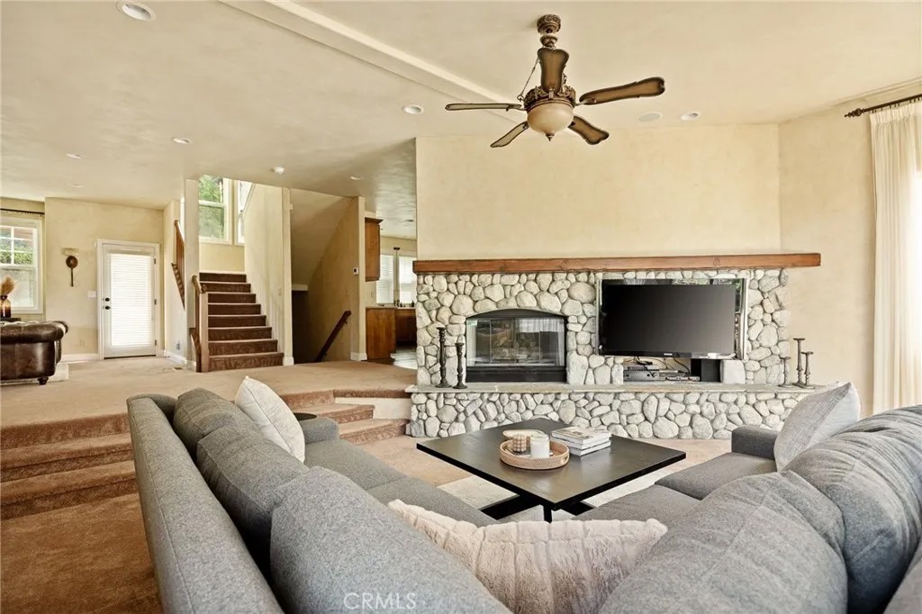 445 Clearwater Lane