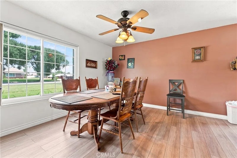 379 E Randall