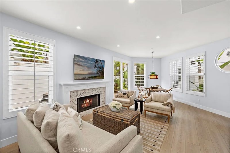 253 W Marquita B