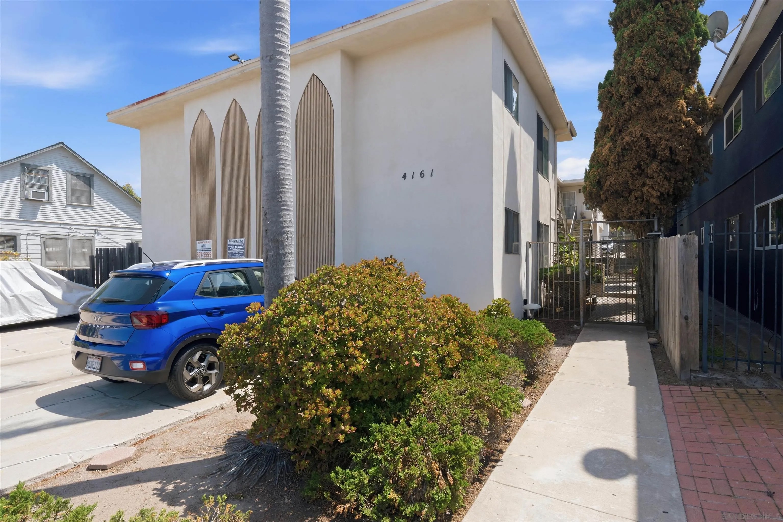 4161 Arizona Street