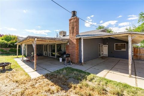 Tiny photo for 1138 E Avenue J4, Lancaster, CA 93535 (MLS # SR25252355)