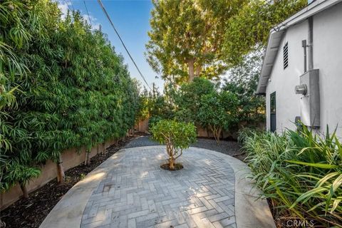 Tiny photo for 11822 Harrisburg Rd, Rossmoor, CA 90720 (MLS # PW25249486)
