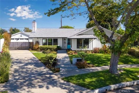 Tiny photo for 11822 Harrisburg Rd, Rossmoor, CA 90720 (MLS # PW25249486)