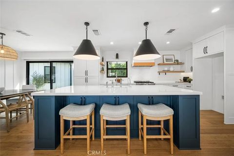 Tiny photo for 11822 Harrisburg Rd, Rossmoor, CA 90720 (MLS # PW25249486)