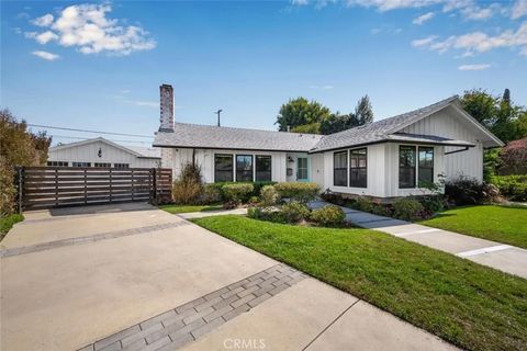 Tiny photo for 11822 Harrisburg Rd, Rossmoor, CA 90720 (MLS # PW25249486)