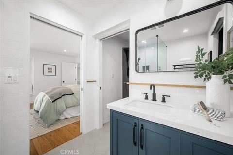 Tiny photo for 11822 Harrisburg Rd, Rossmoor, CA 90720 (MLS # PW25249486)