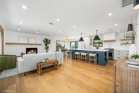 Tiny photo for 11822 Harrisburg Rd, Rossmoor, CA 90720 (MLS # PW25249486)