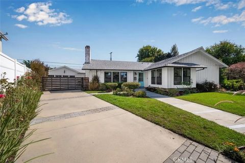 Tiny photo for 11822 Harrisburg Rd, Rossmoor, CA 90720 (MLS # PW25249486)