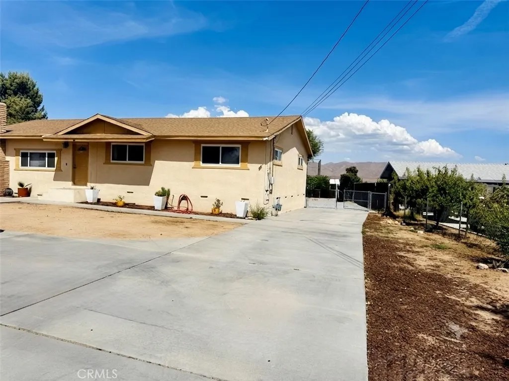7245 Lyons