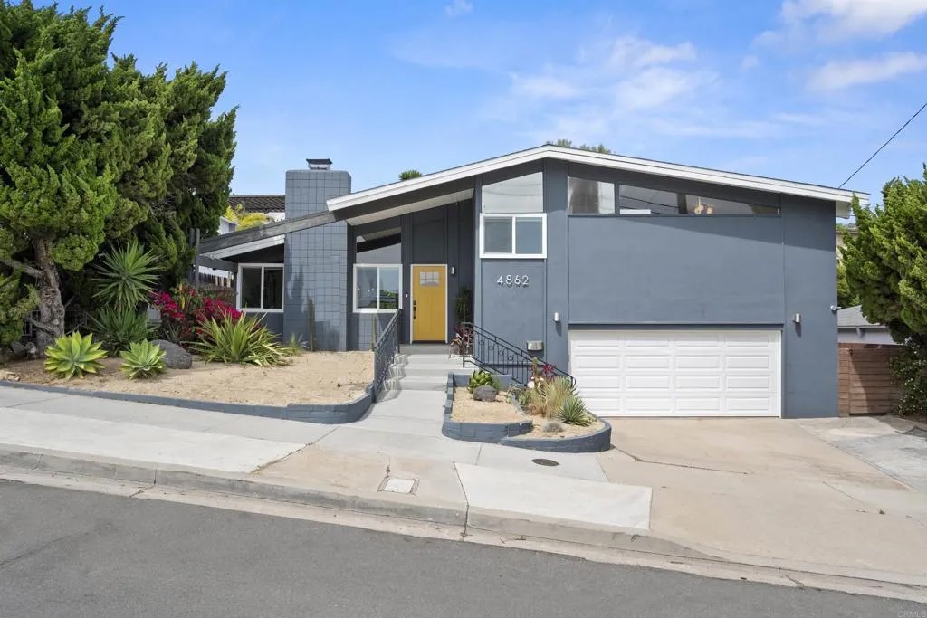 4862 Viane Way