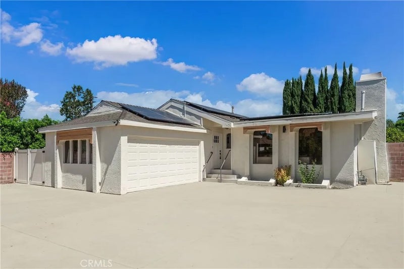 6246 Fallbrook