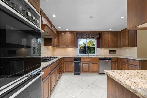 Tiny photo for 6107 Meadow Lark Dr, La Verne, CA 91750 (MLS # CV25274754)